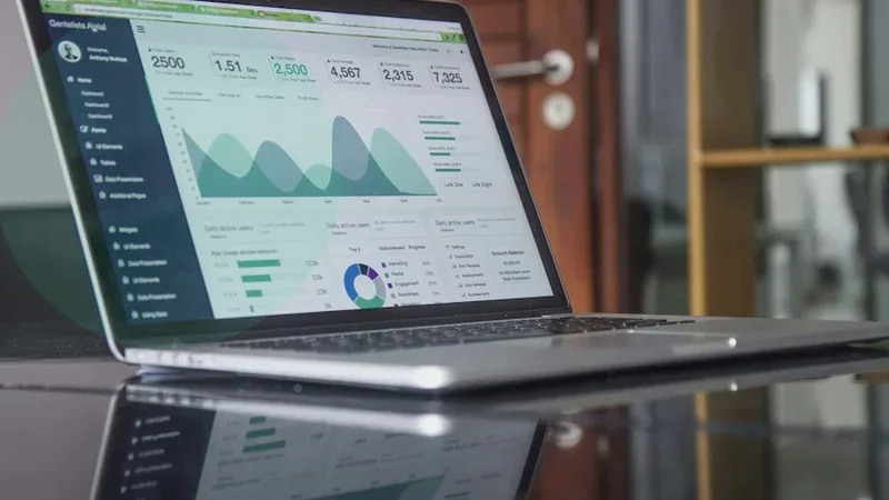 Cómo escalar tu negocio de servicios en USA y Canadá: Más Que Ads